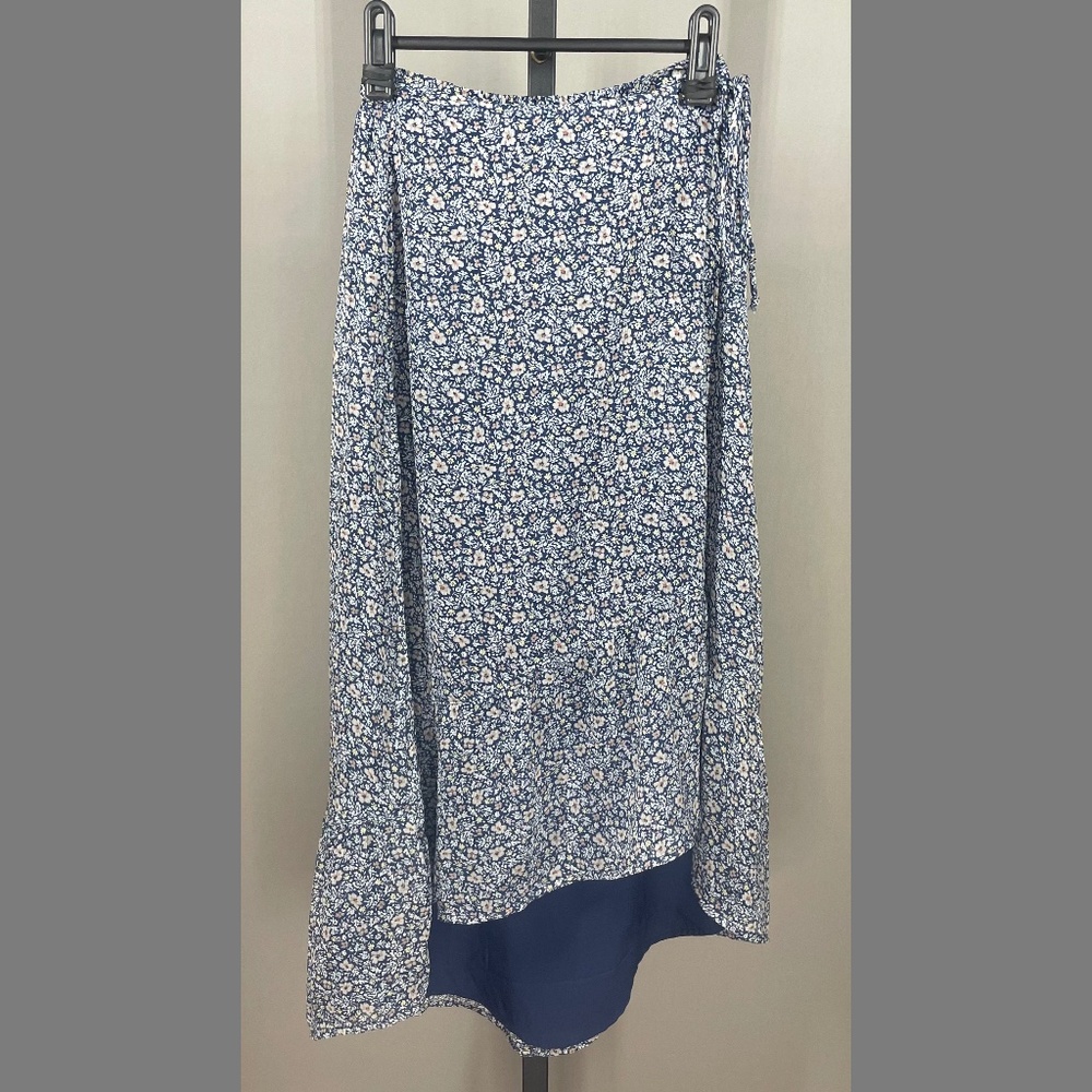 NEW Abercrombie & Fitch Skirt Womens 00 blue floral wrap midi preppy